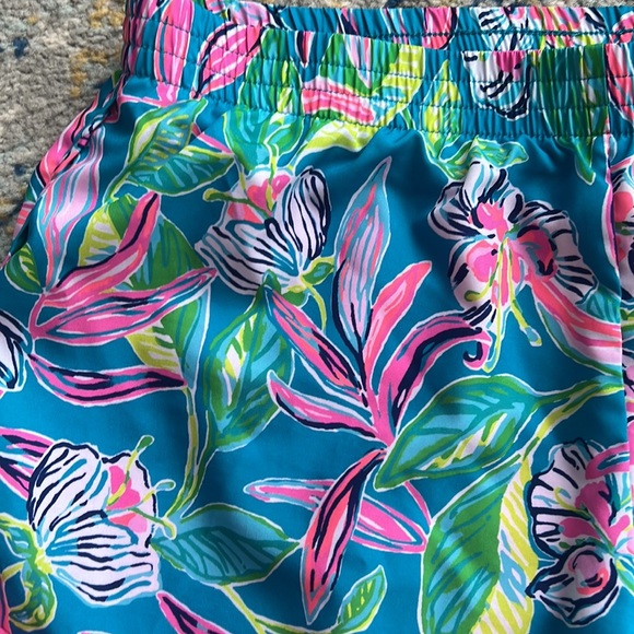 Lilly Pulitzer Luxletic gym shorts - Picture 2 of 7